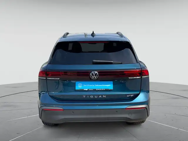 Volkswagen Tiguan view 7