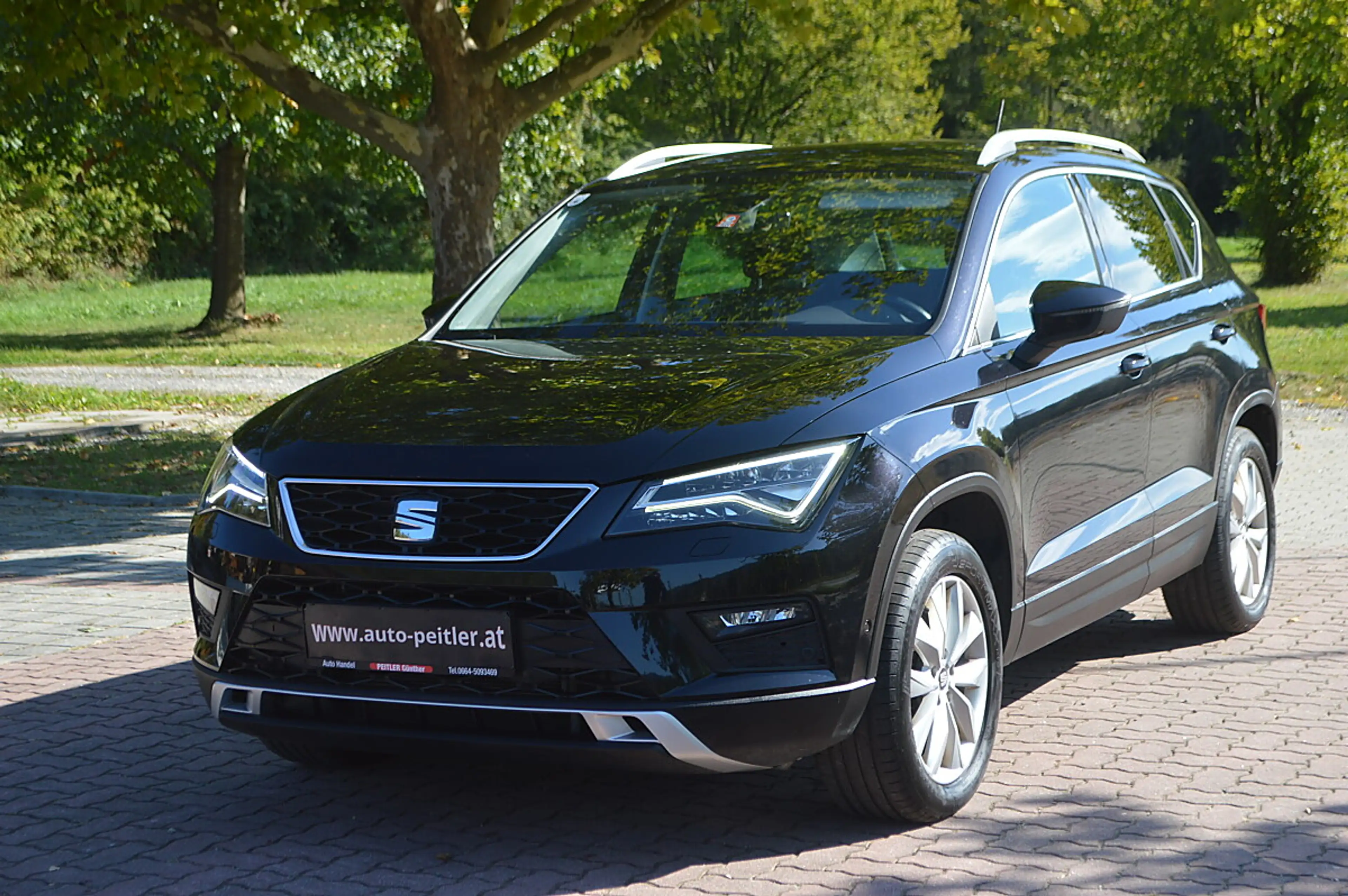 SEAT Ateca 2,0 4WD TDI+AHK+NAVI+Xenon+SHZ+ — photo 2