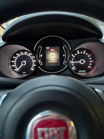Fiat 500l view 3