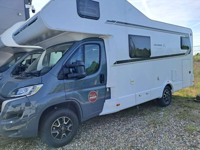 Weinsberg CaraHome 650 DG - 4er Fahrradhalter, Navi, RFK