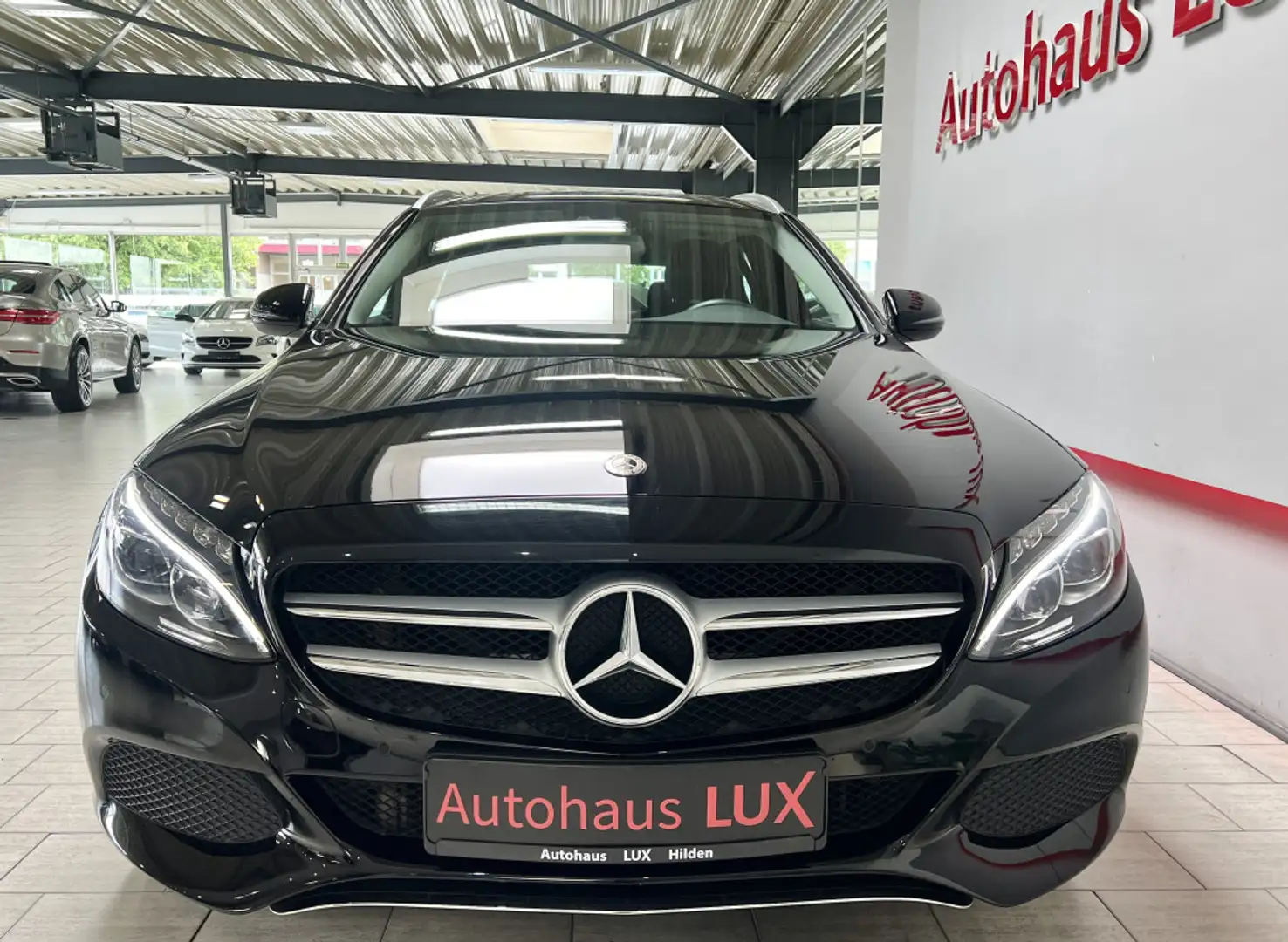 Mercedes-Benz C 400 T 4-MATIC LED NAVI 2.HAND NUR51TKM TEMPOMAT Schwarz - 2
