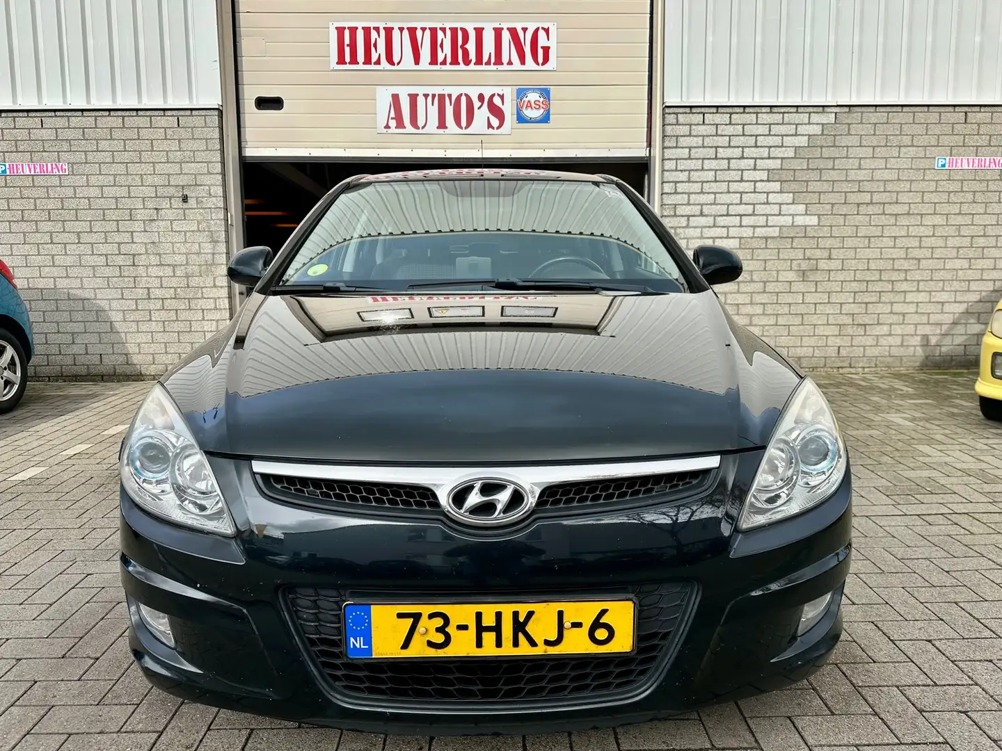Hyundai i30 2.0 i Style | Airco | Cruise | PDC | Trekhaak Zwart - 2