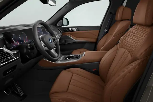 BMW X5 view 4