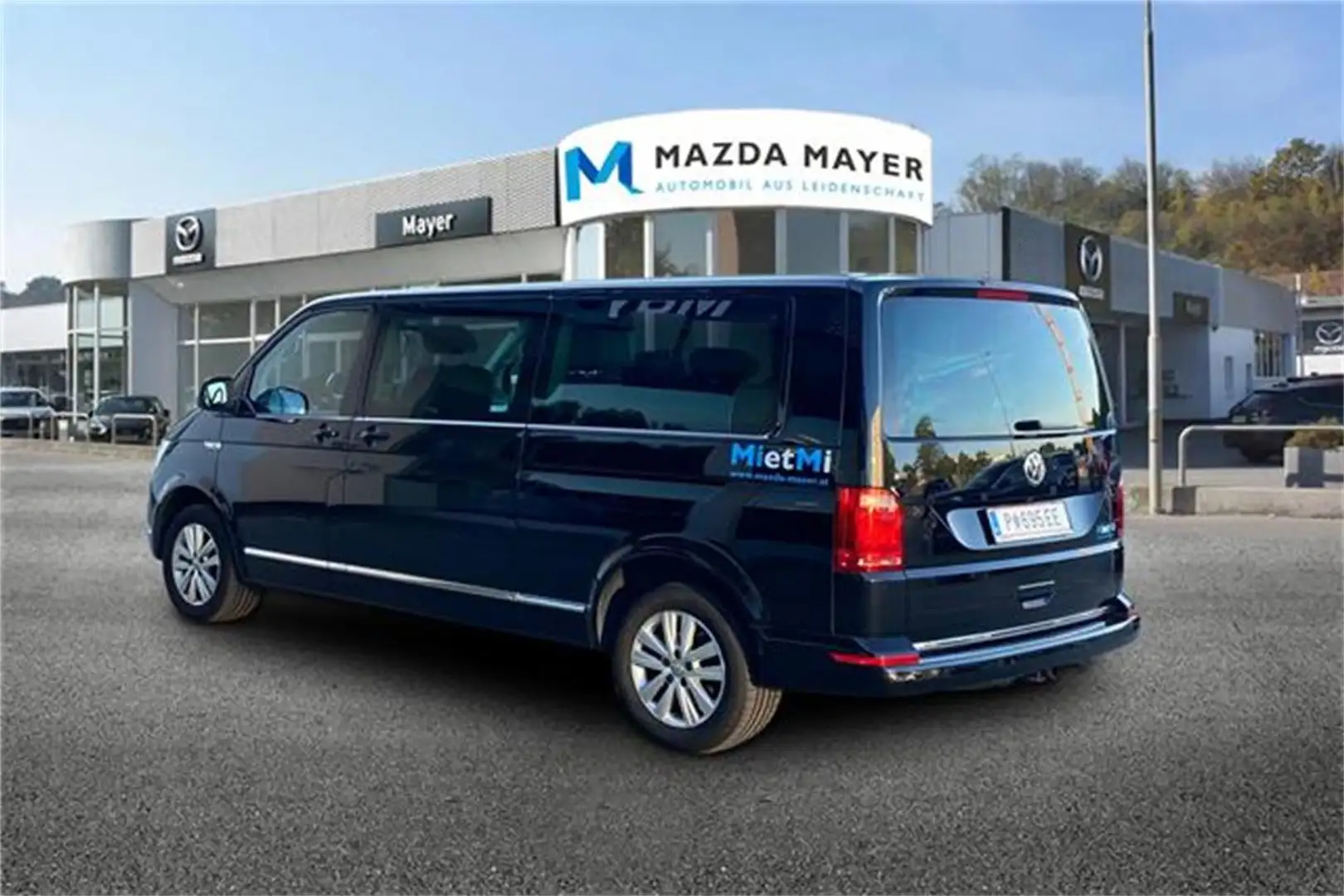 Volkswagen Caravelle LR Highline 2,0 BMT TDI DSG Schwarz - 2