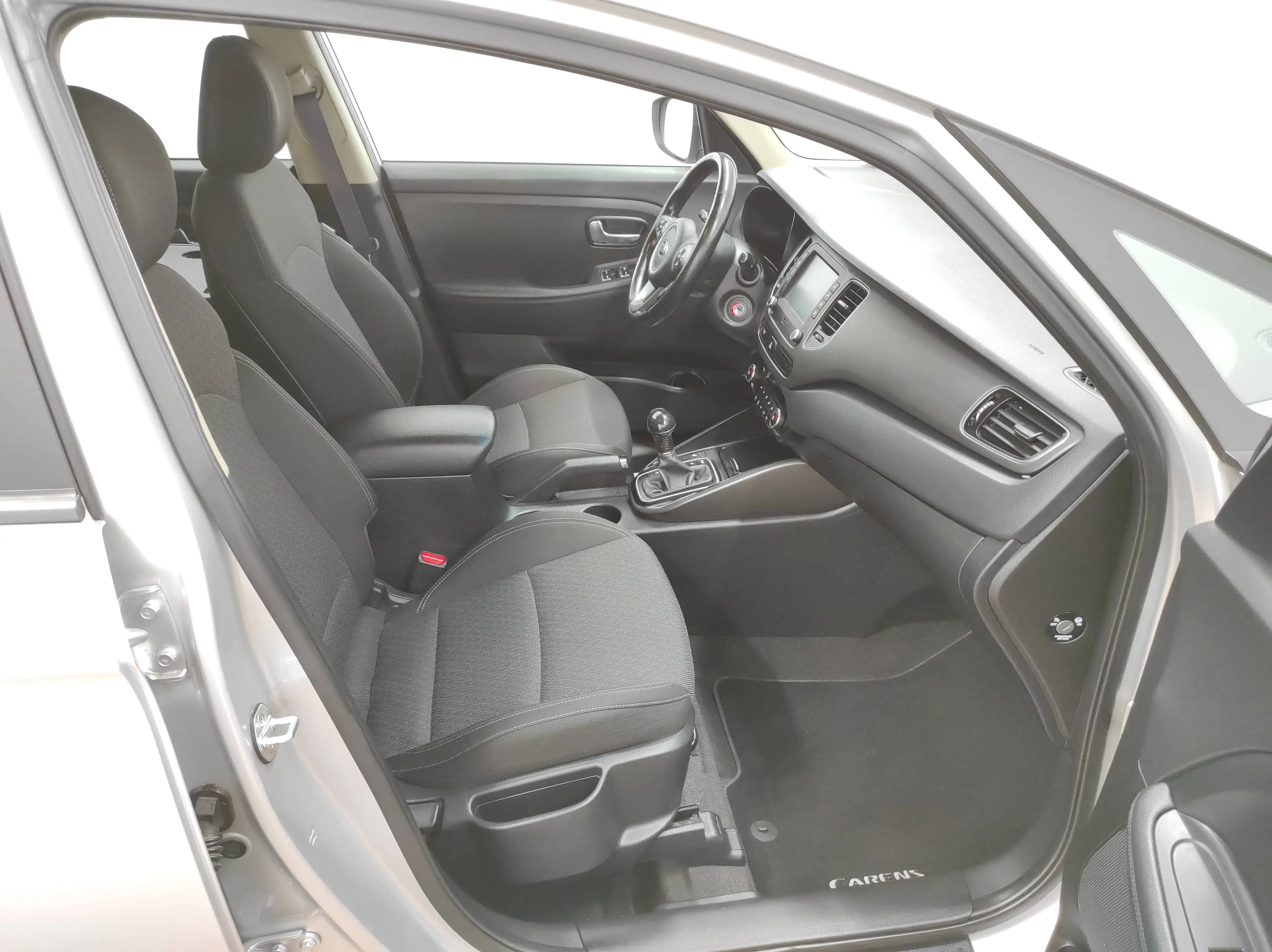 Kia Carens 2.0 KLIMA NAVI KAMERA TEMP BC EURO-6 PDC SHZ USB — photo 10