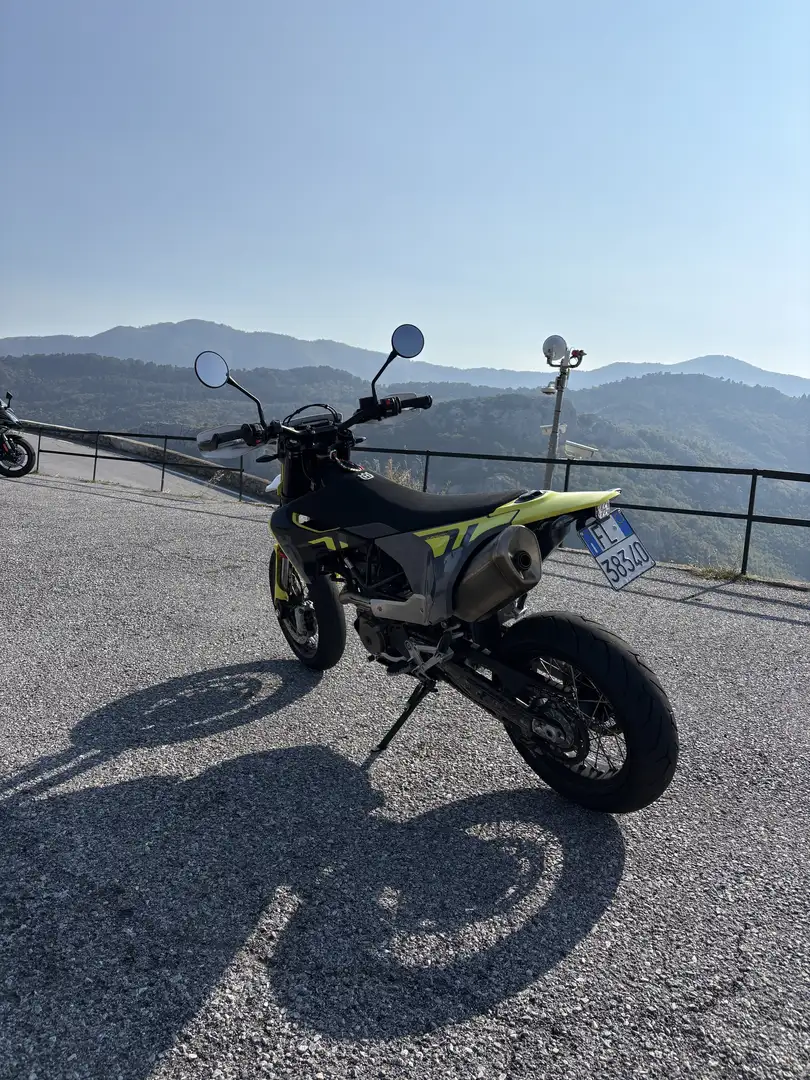 Husqvarna 701 Supermoto paramotore, para forcelloni carbon forg, port targ Jaune - 2
