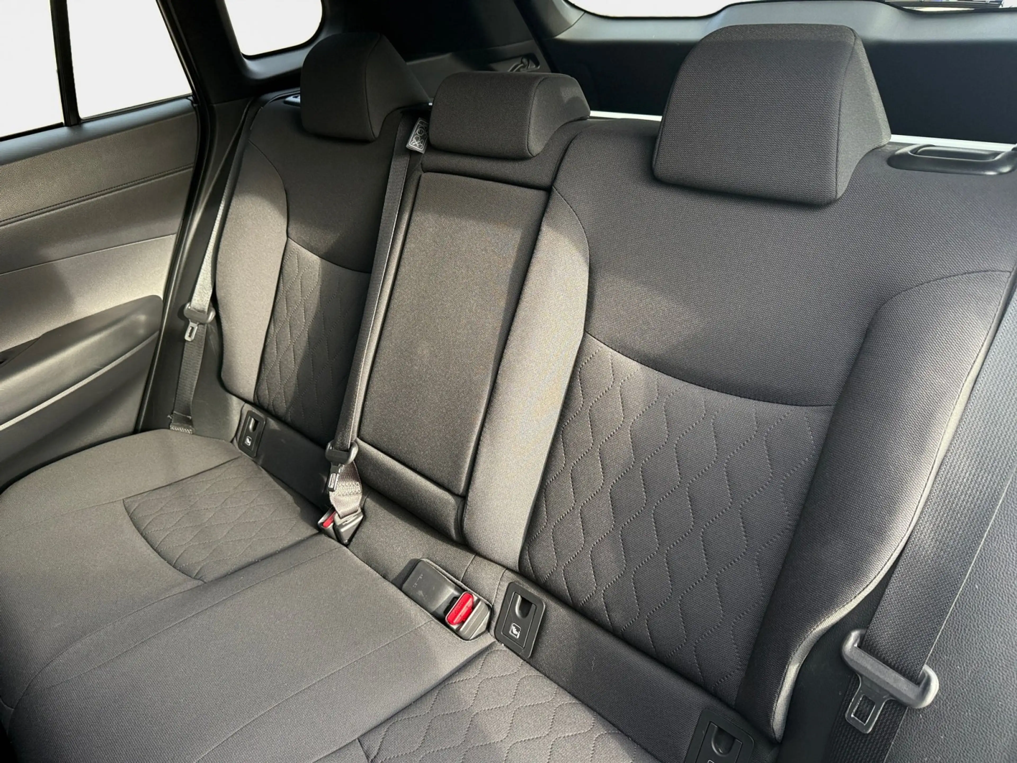 Toyota Corolla Cross 1.8 Hybrid FWD Style AUT*ACC — photo 10