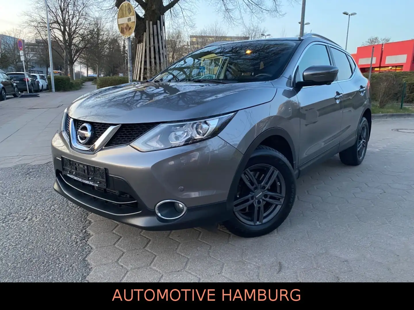 Nissan Qashqai *Leder*NAVI*Klima*LED*Panorama*Kamera360° Gris - 1