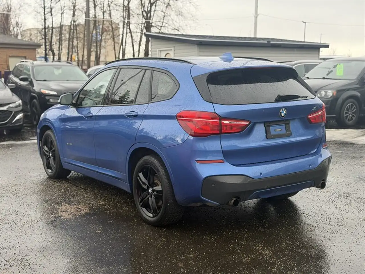 BMW X1 снимка BMW X1