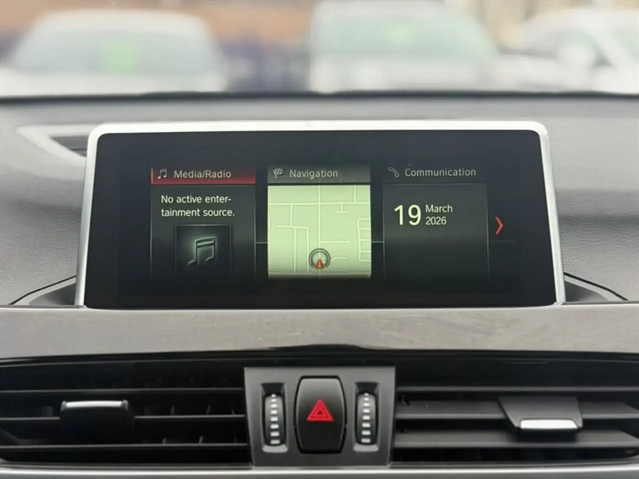 BMW X1 снимка BMW X1
