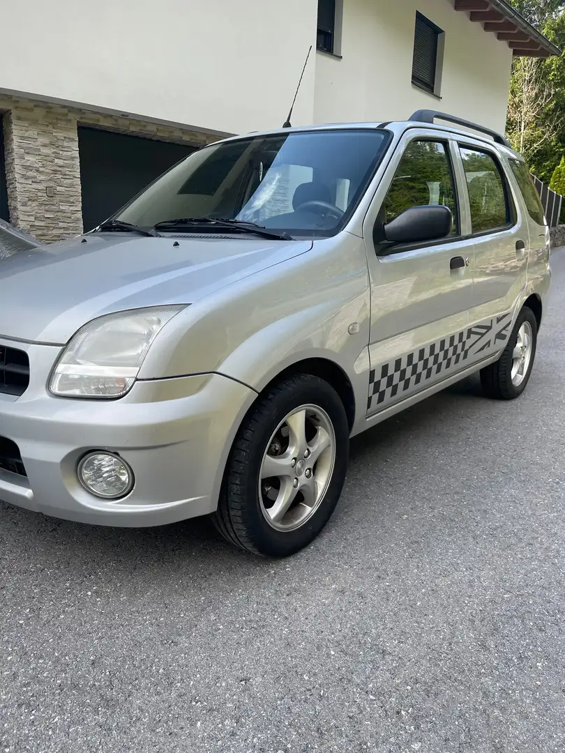 Subaru Justy Justy G3X 1,3 4WD Срібний - 2