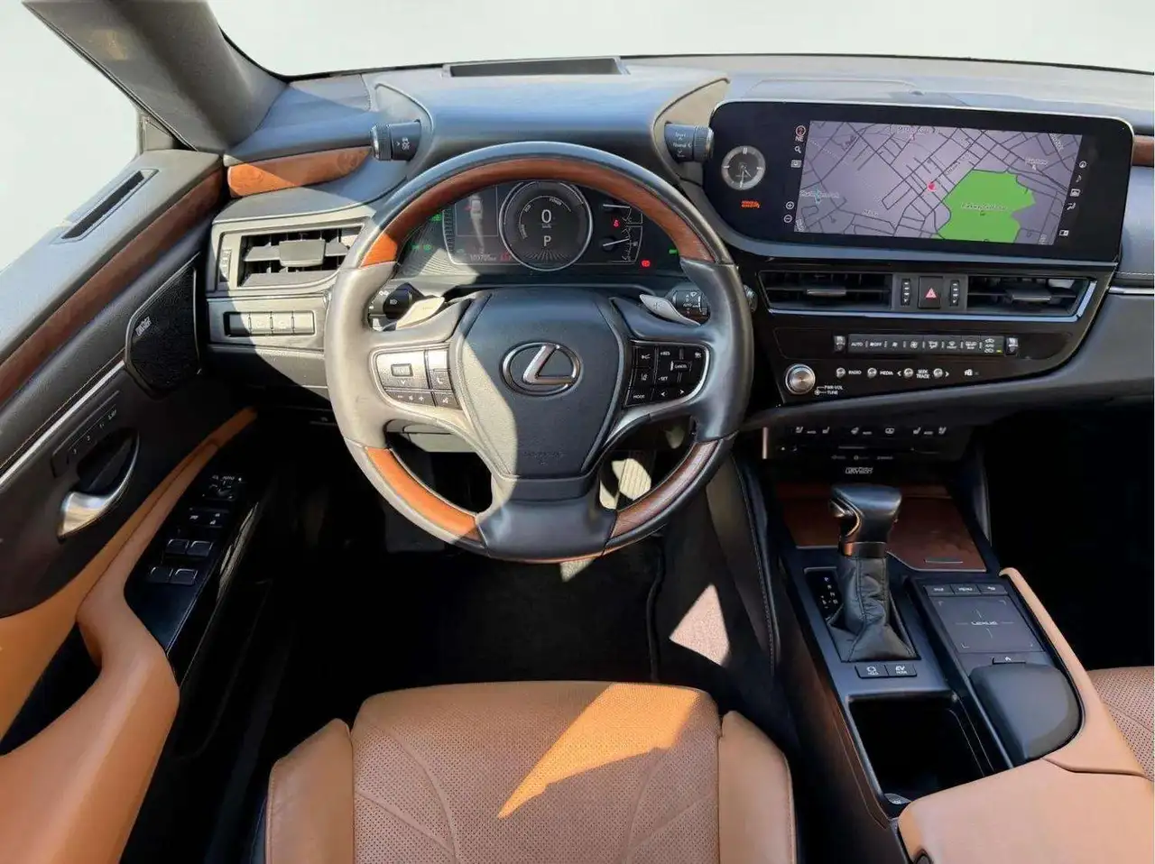 Lexus ES снимка Lexus ES