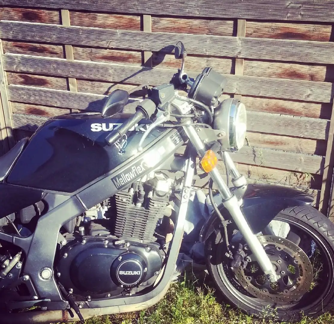 Suzuki GS 500 Negro - 1