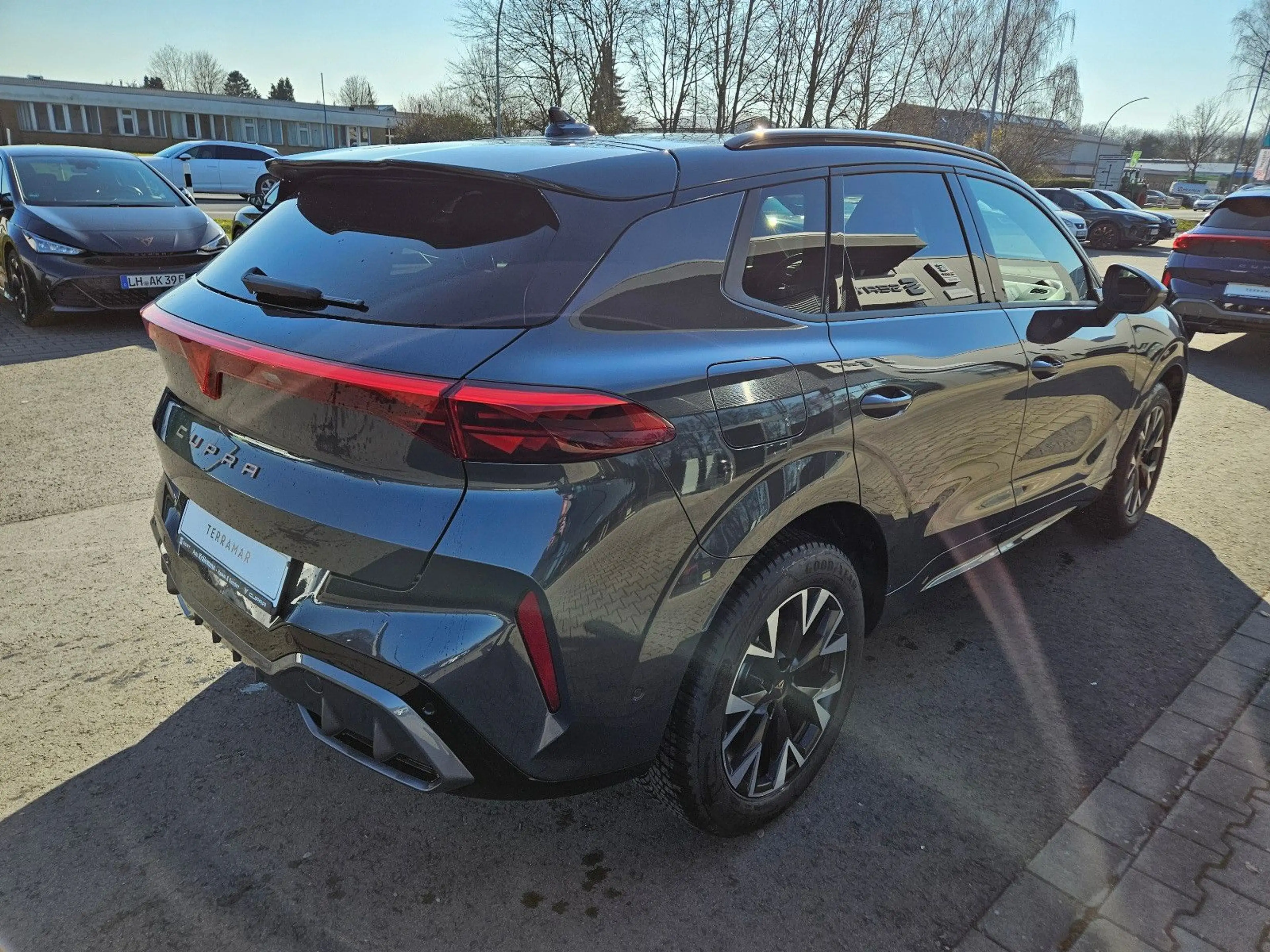 CUPRA Terramar 1.5 eTSI DSG*Navi*LED*AHK*GJR* — photo 2