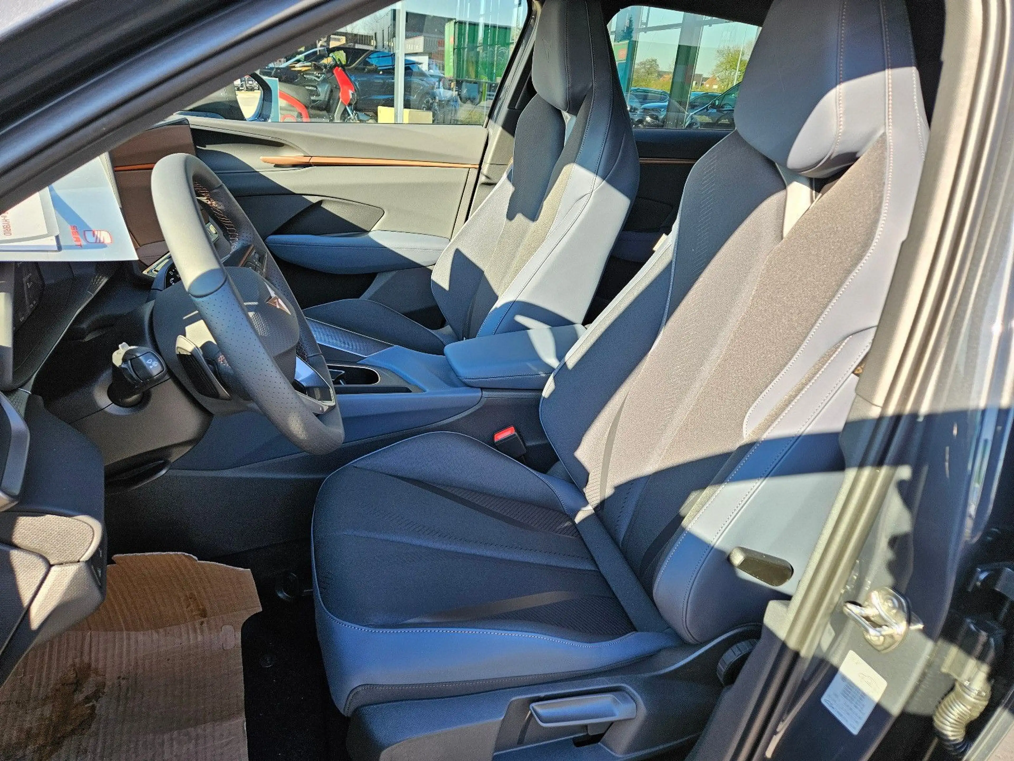 CUPRA Terramar 1.5 eTSI DSG*Navi*LED*AHK*GJR* — photo 5