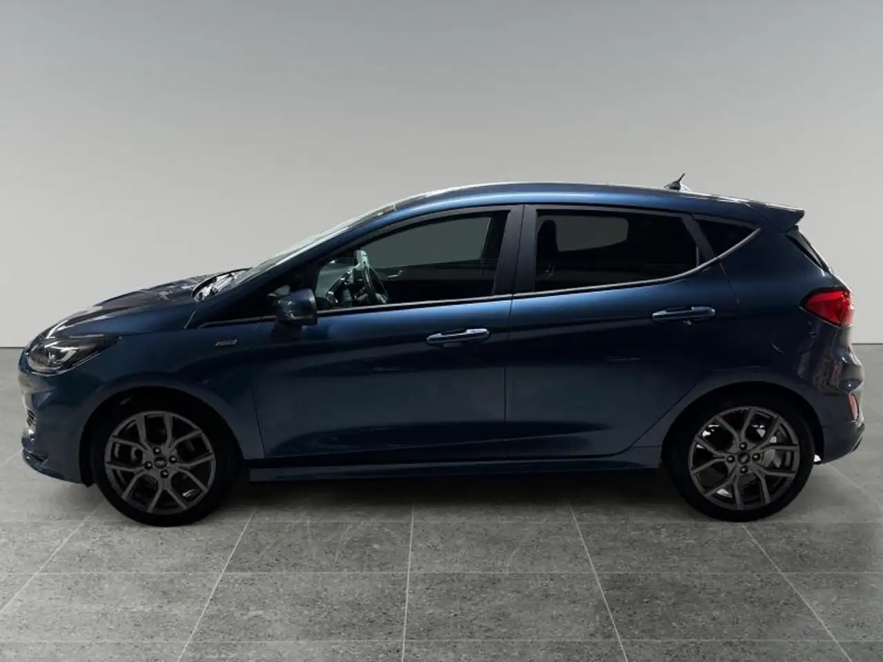 Ford Fiesta 5 portes — photo 2