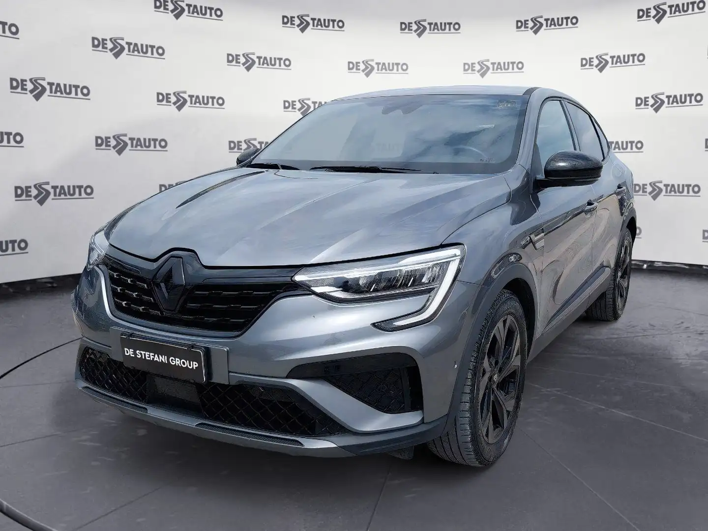 Renault Arkana Arkana 1.6 E-Tech full hybrid E-Tech Engineered F Grau - 1