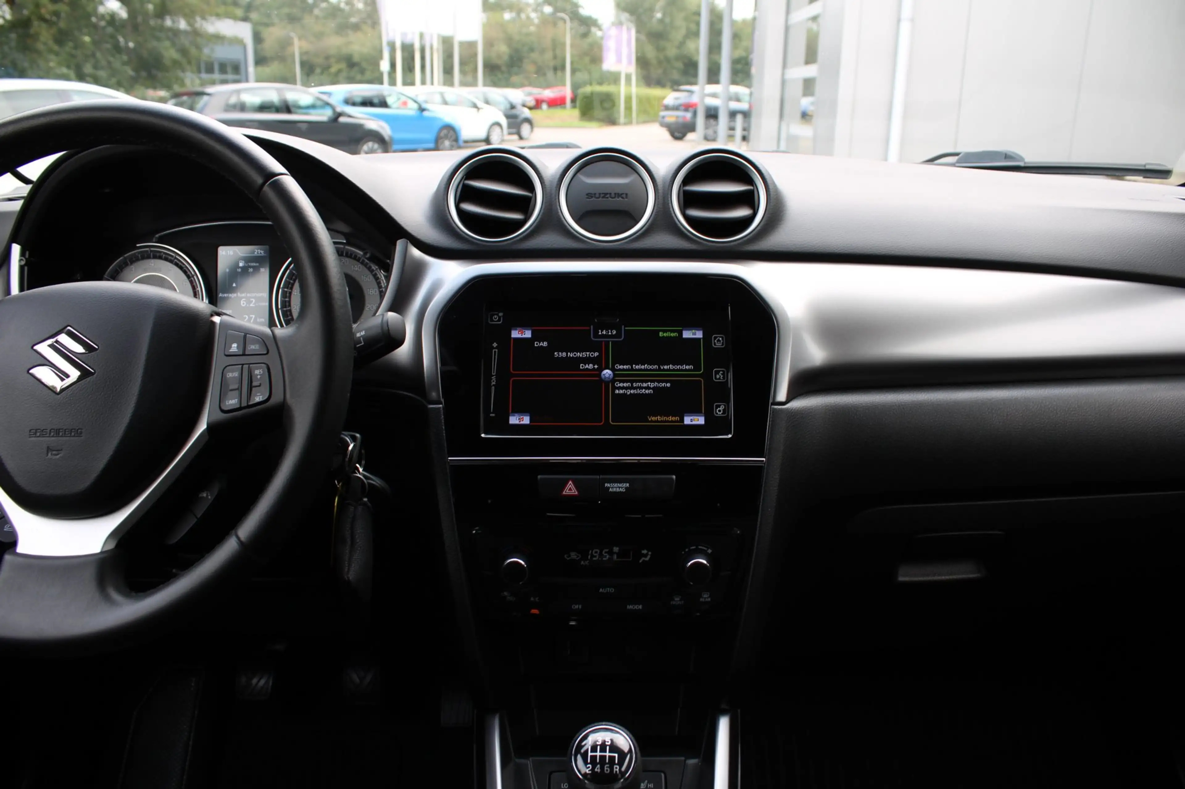 Suzuki Vitara 1.4 Boosterjet Select Smart Hybrid ACC/Camera/Stoe — photo 30