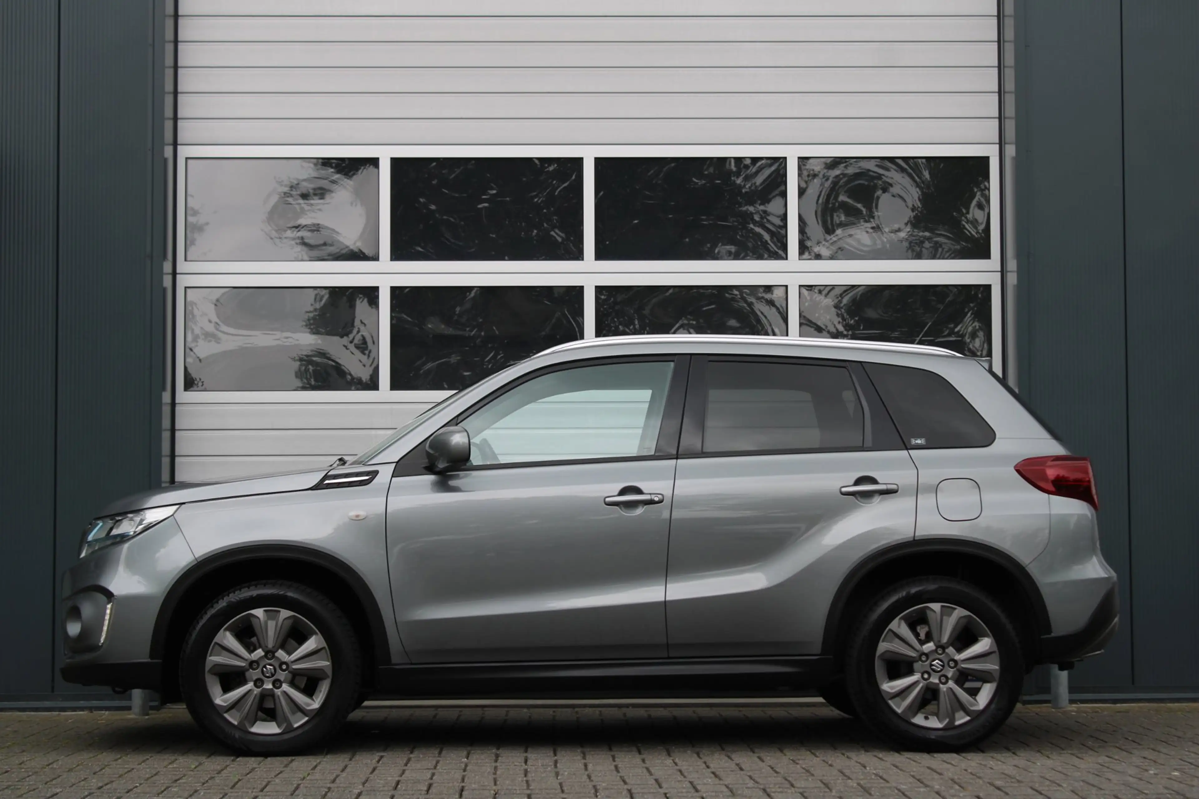 Suzuki Vitara 1.4 Boosterjet Select Smart Hybrid ACC/Camera/Stoe — photo 3