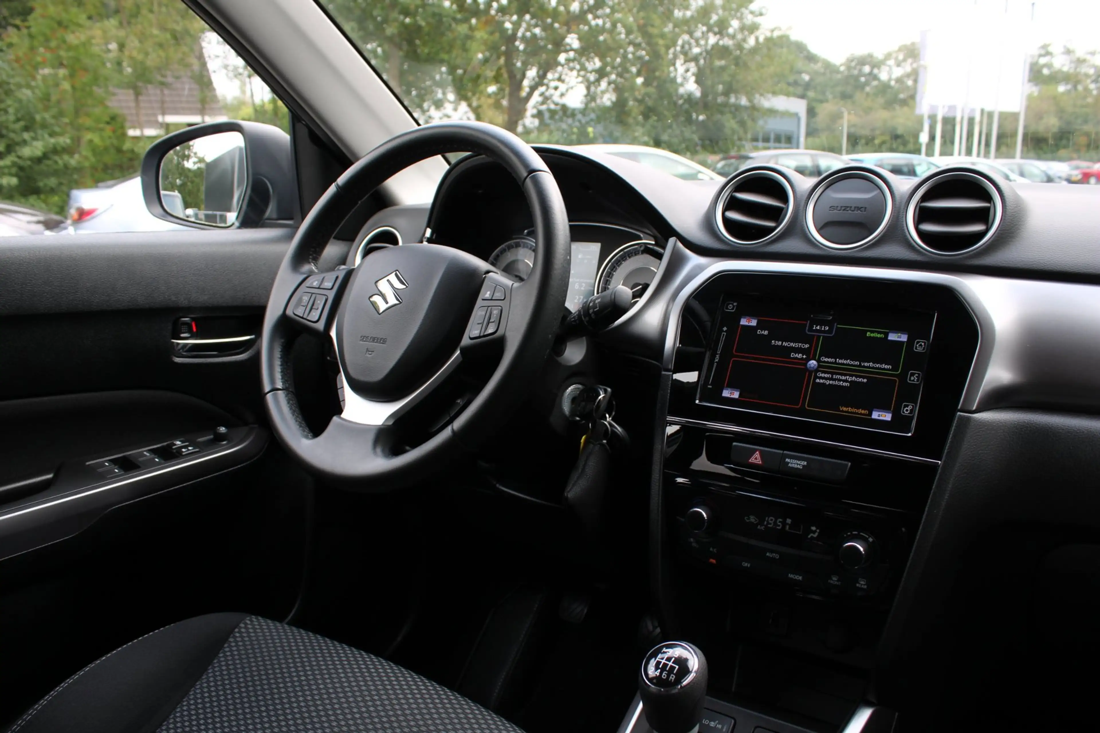 Suzuki Vitara 1.4 Boosterjet Select Smart Hybrid ACC/Camera/Stoe — photo 14
