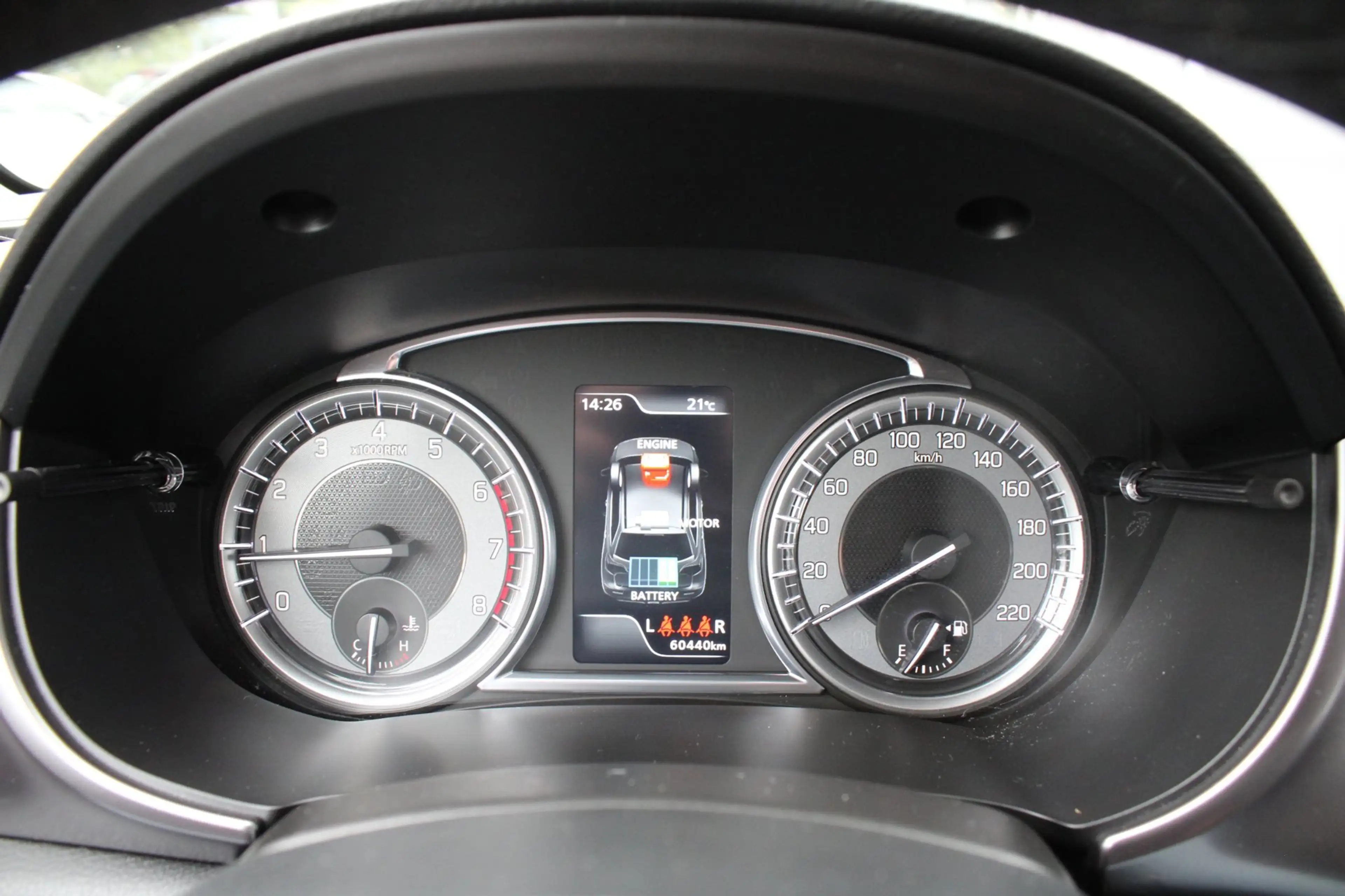 Suzuki Vitara 1.4 Boosterjet Select Smart Hybrid ACC/Camera/Stoe — photo 42