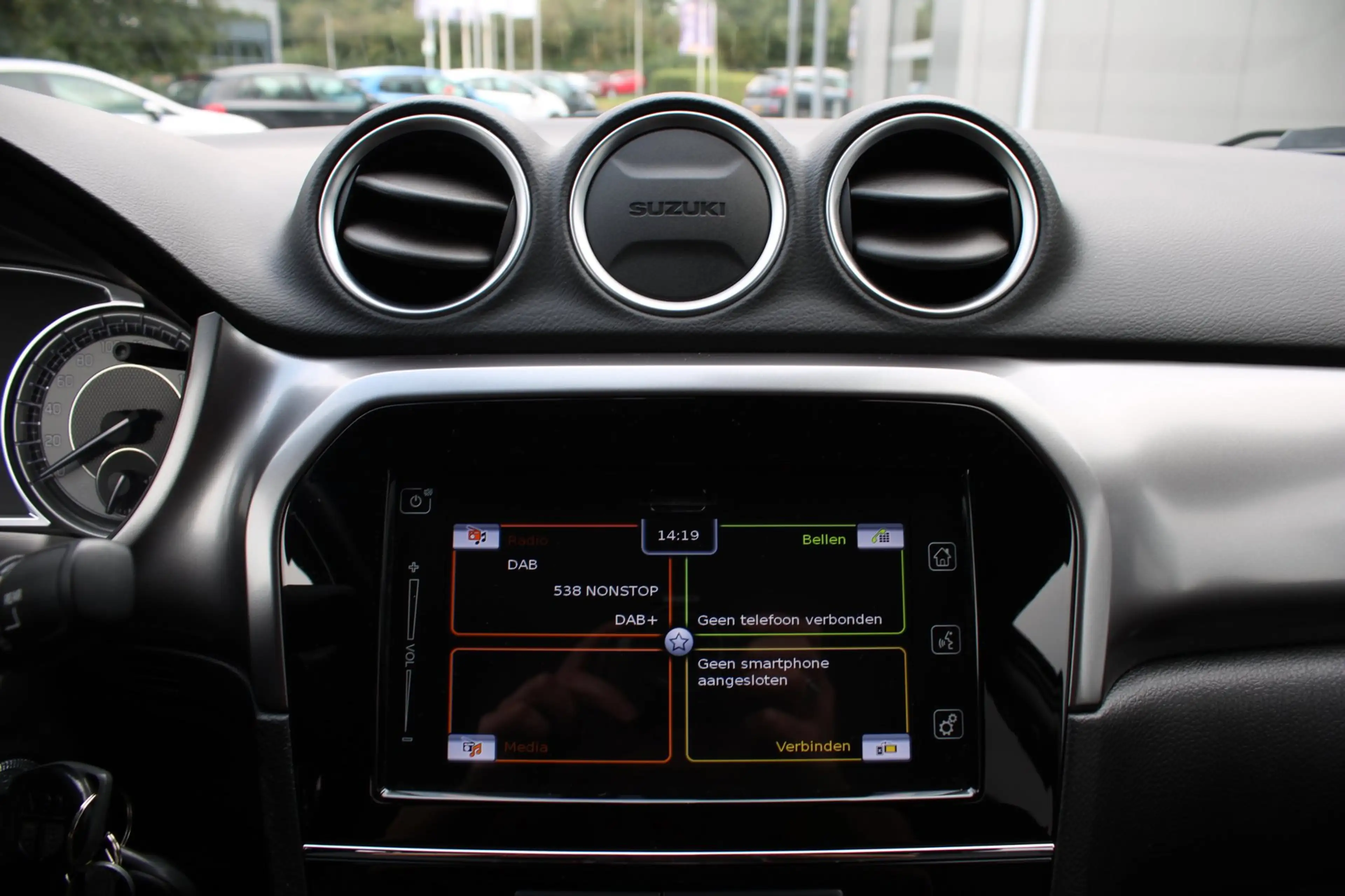 Suzuki Vitara 1.4 Boosterjet Select Smart Hybrid ACC/Camera/Stoe — photo 24