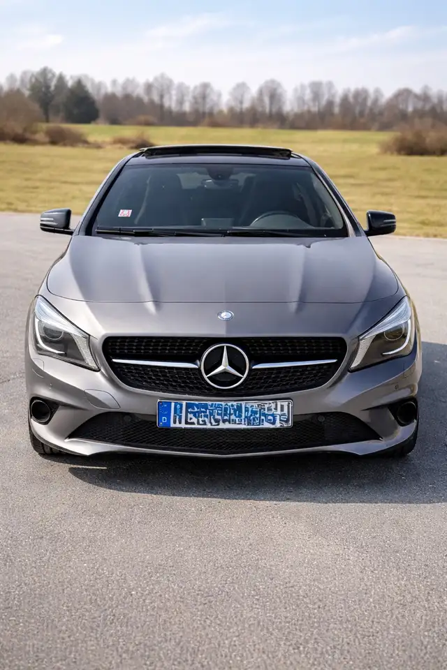 Mercedes-Benz CLA 200
