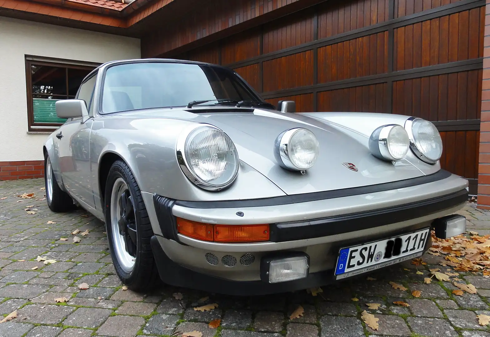 Porsche 911 Urmodell SC Targa 3,0 l 150 KW H-Kennzeichen Silber - 1