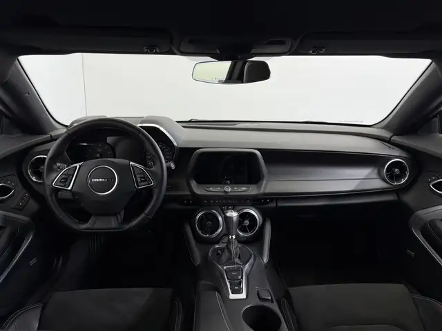 Chevrolet Camaro view 10