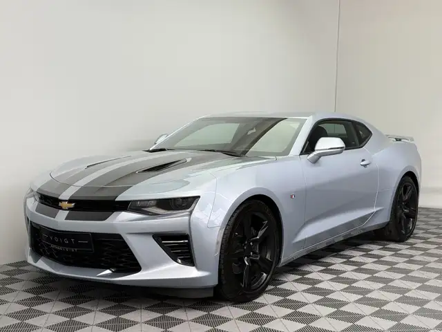 Chevrolet Camaro view 2