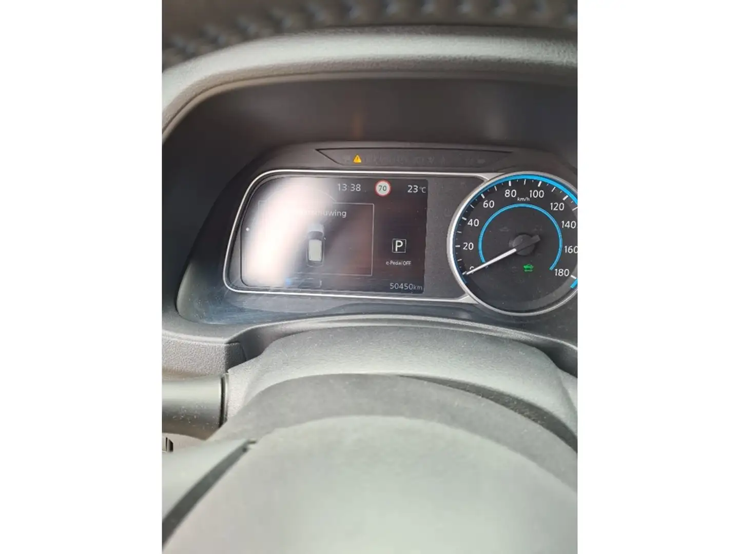 Nissan Leaf White - 2