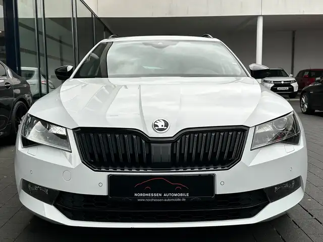 Skoda Superb view 5