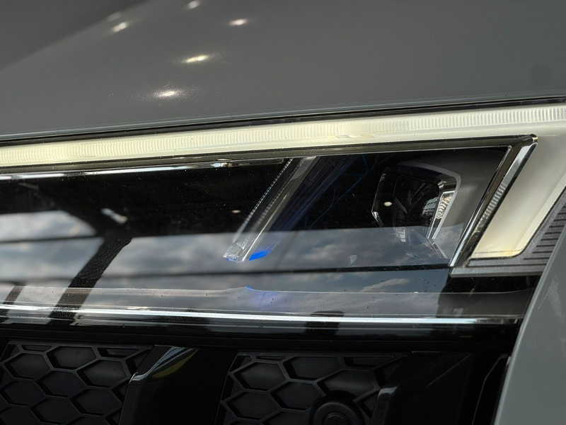Audi R8 Coupe quattro plus*Keramik*Laser*SportAGA*B&O — photo 11