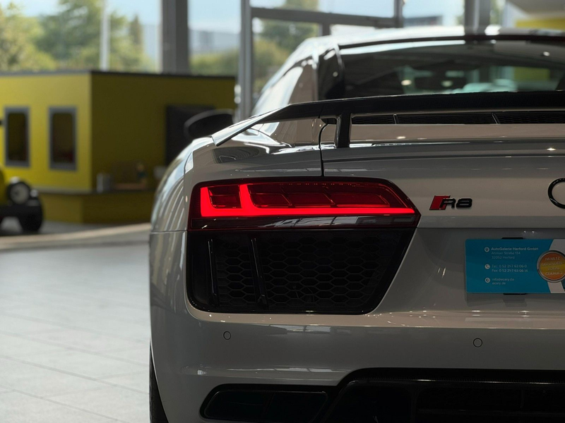 Audi R8 Coupe quattro plus*Keramik*Laser*SportAGA*B&O — photo 10