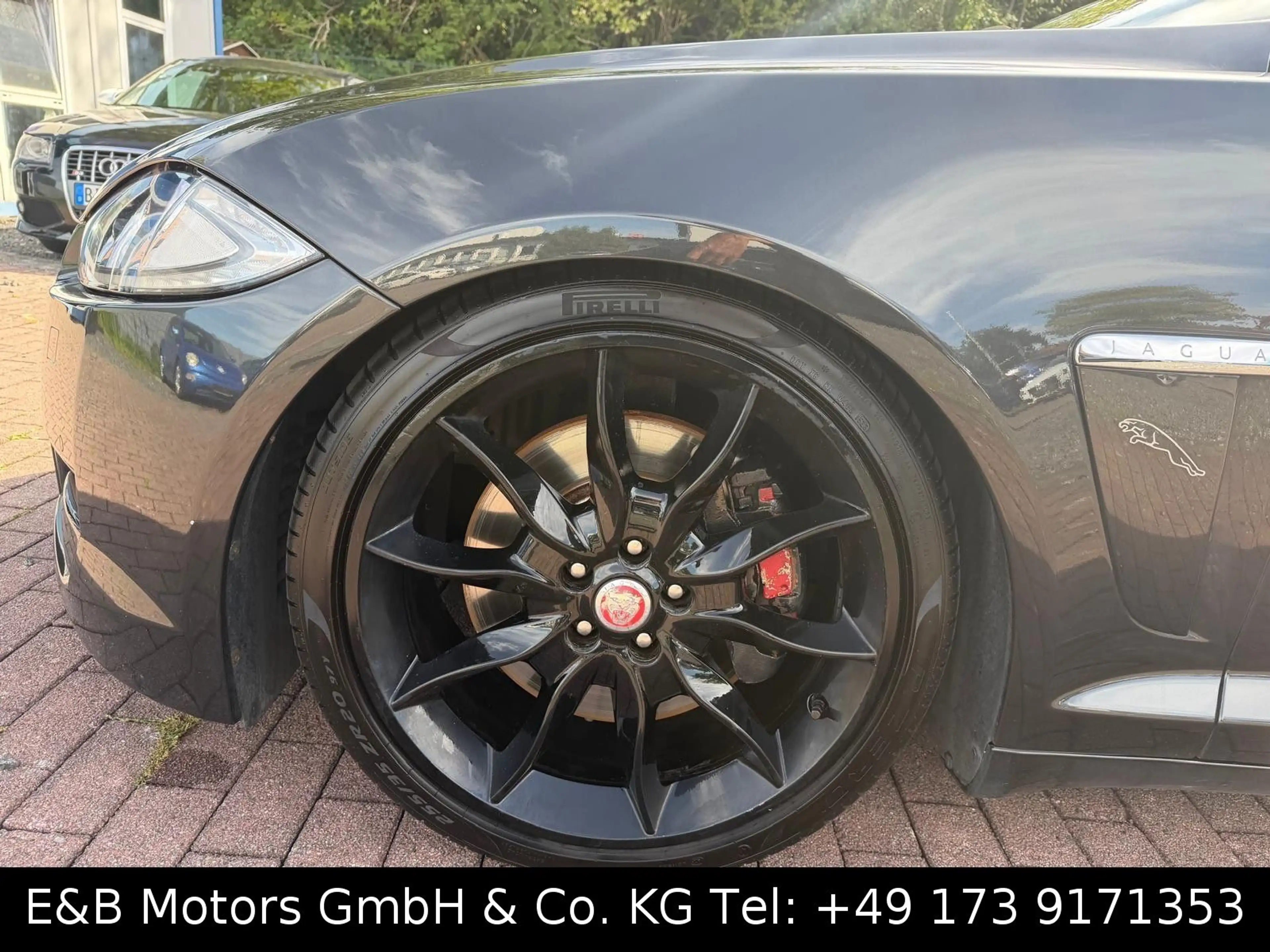 Jaguar XF 3.0 V6 Kompressor AWD Black Pack — photo 15