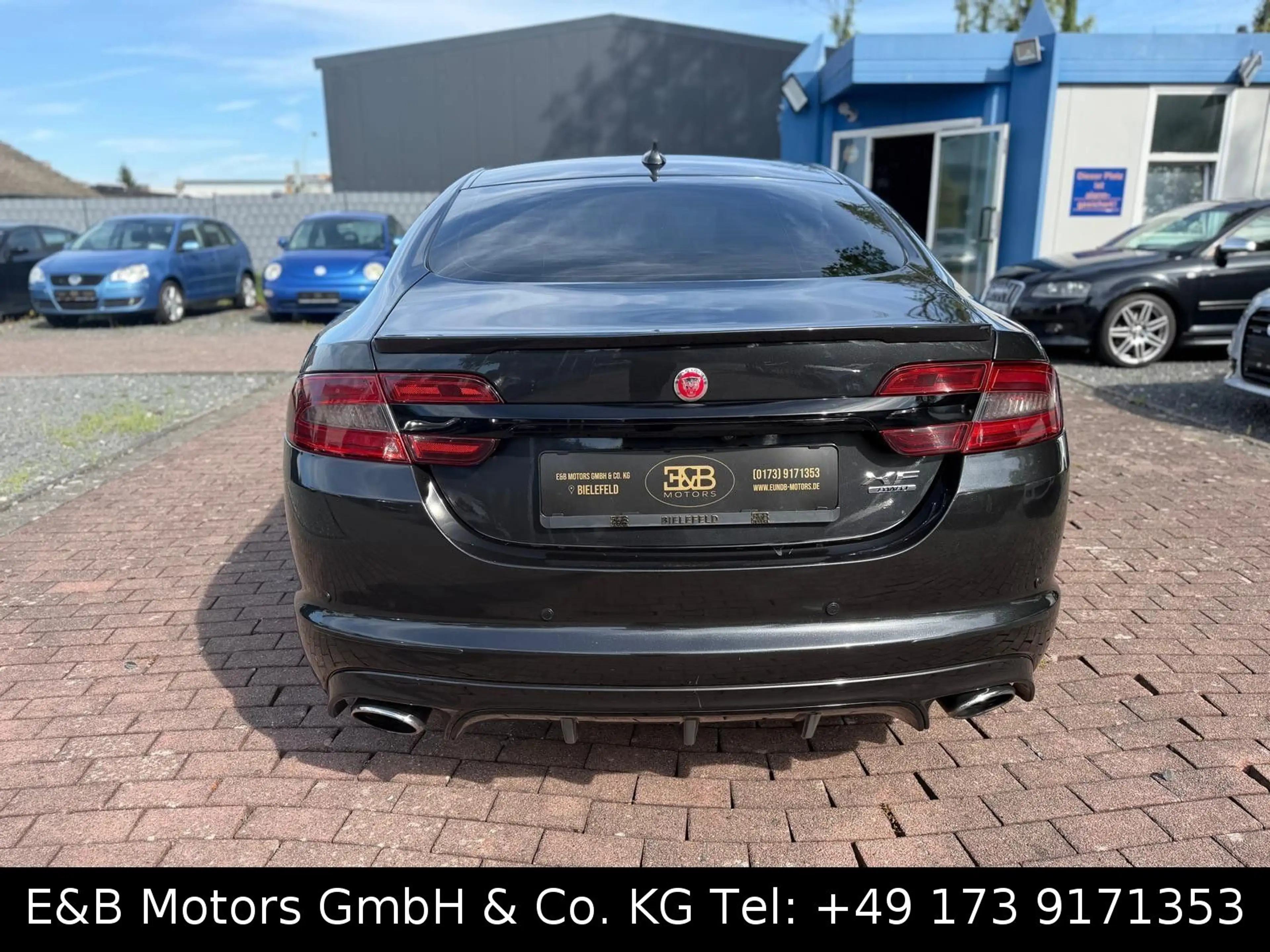 Jaguar XF 3.0 V6 Kompressor AWD Black Pack — photo 4