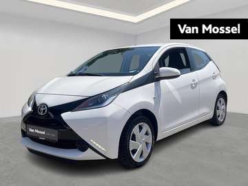 1.0 VVT-i x-play