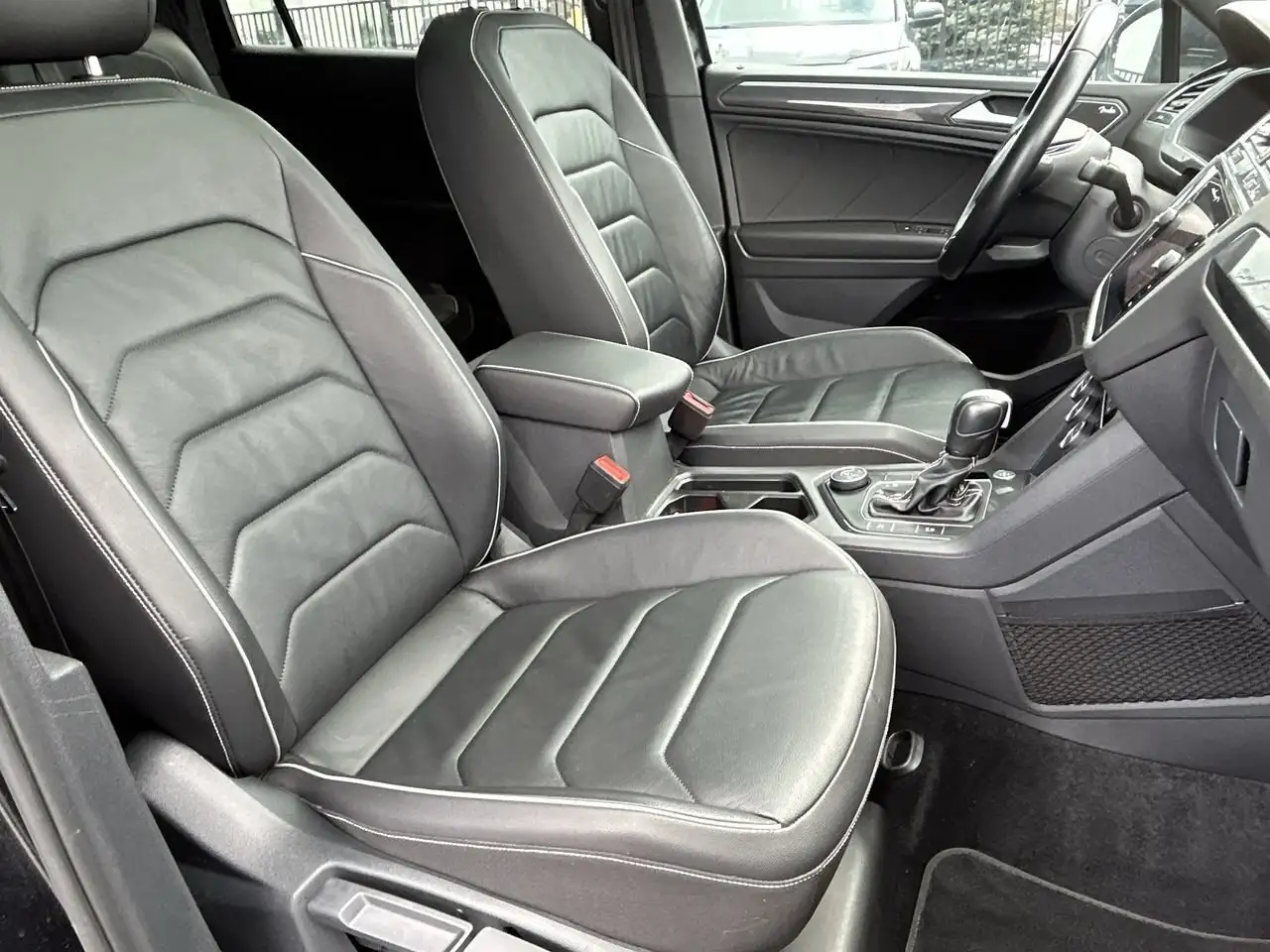 Volkswagen Tiguan снимка Volkswagen Tiguan