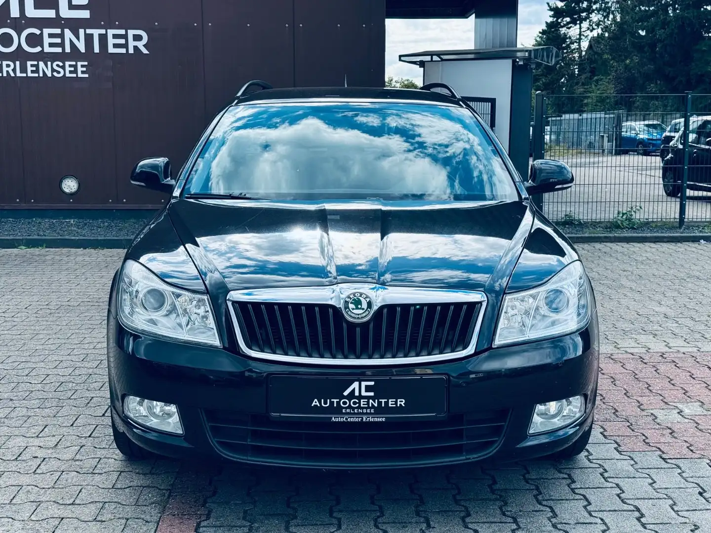 Skoda Octavia Combi Ambiente Noir - 2