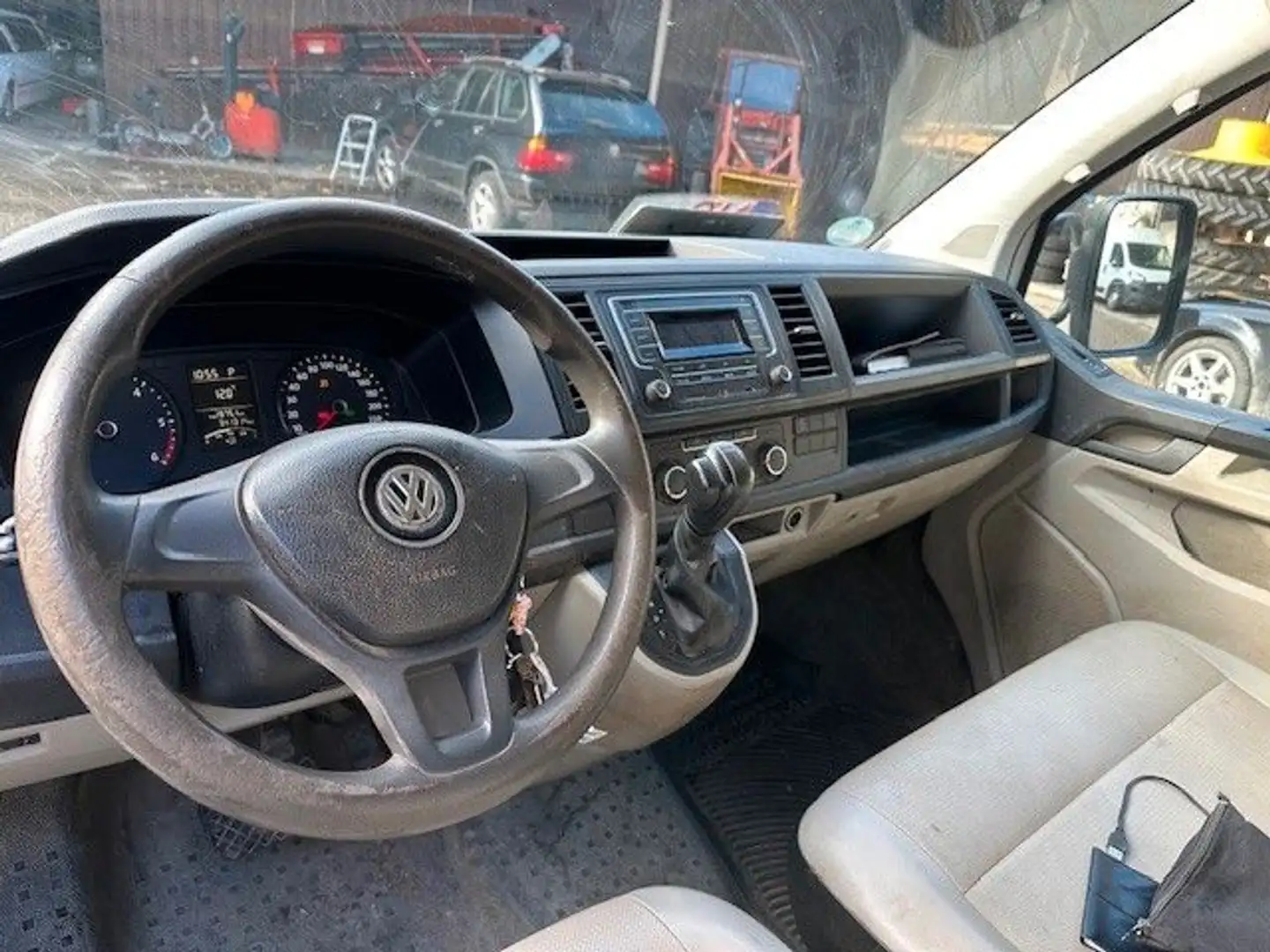 Volkswagen T6 Pritsche Doppelkabine lang 4X4 Weiß - 2