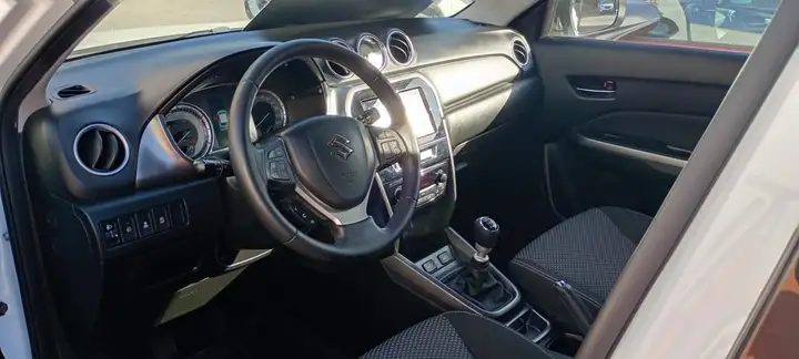 Suzuki Vitara 1.4 GLE 2019, foto 10