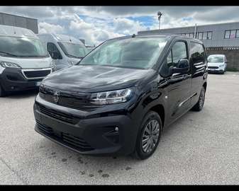 VU - Furgone M Diesel 130cv Automatico