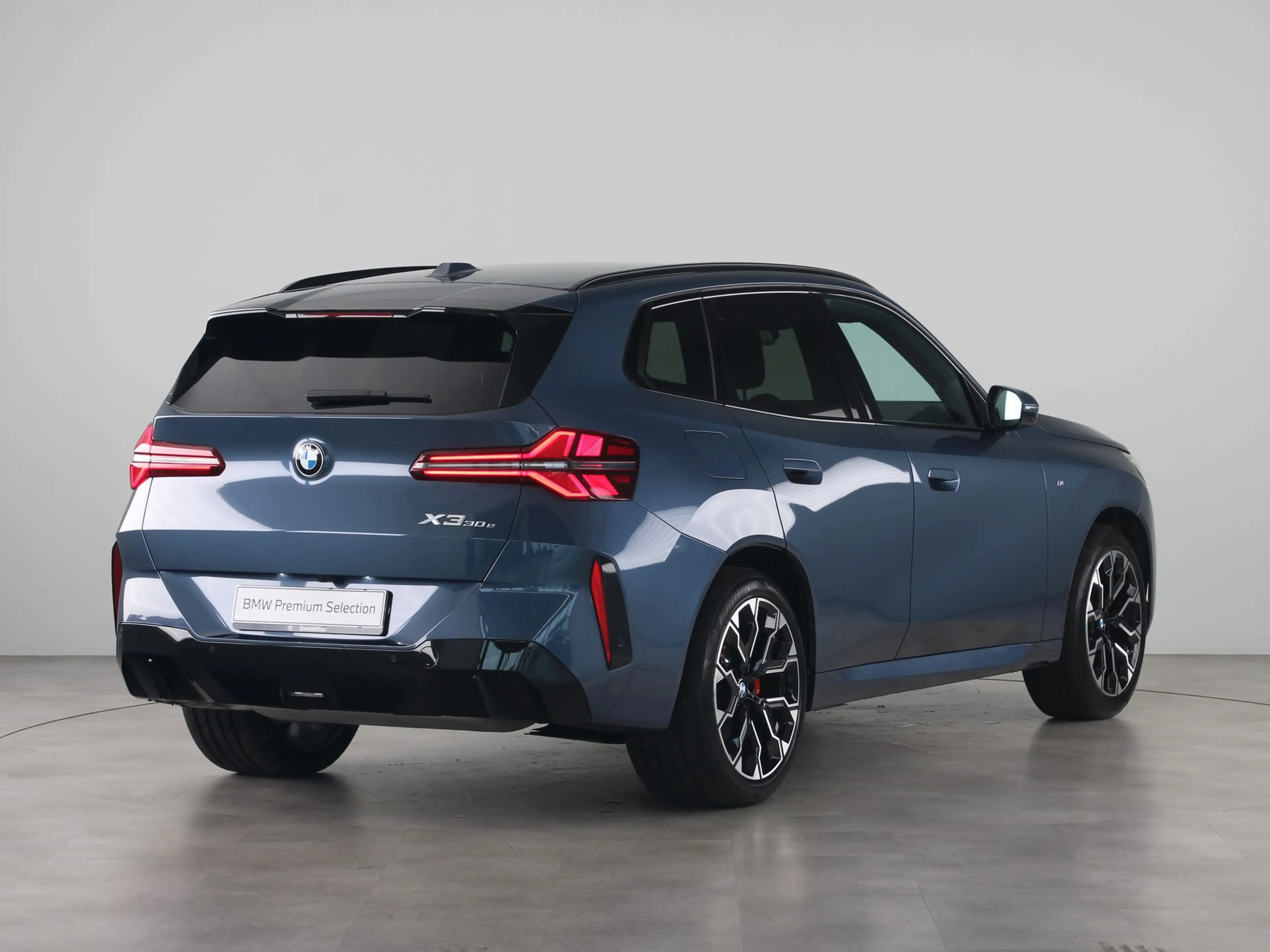 BMW X3 30e xDrive — photo 11