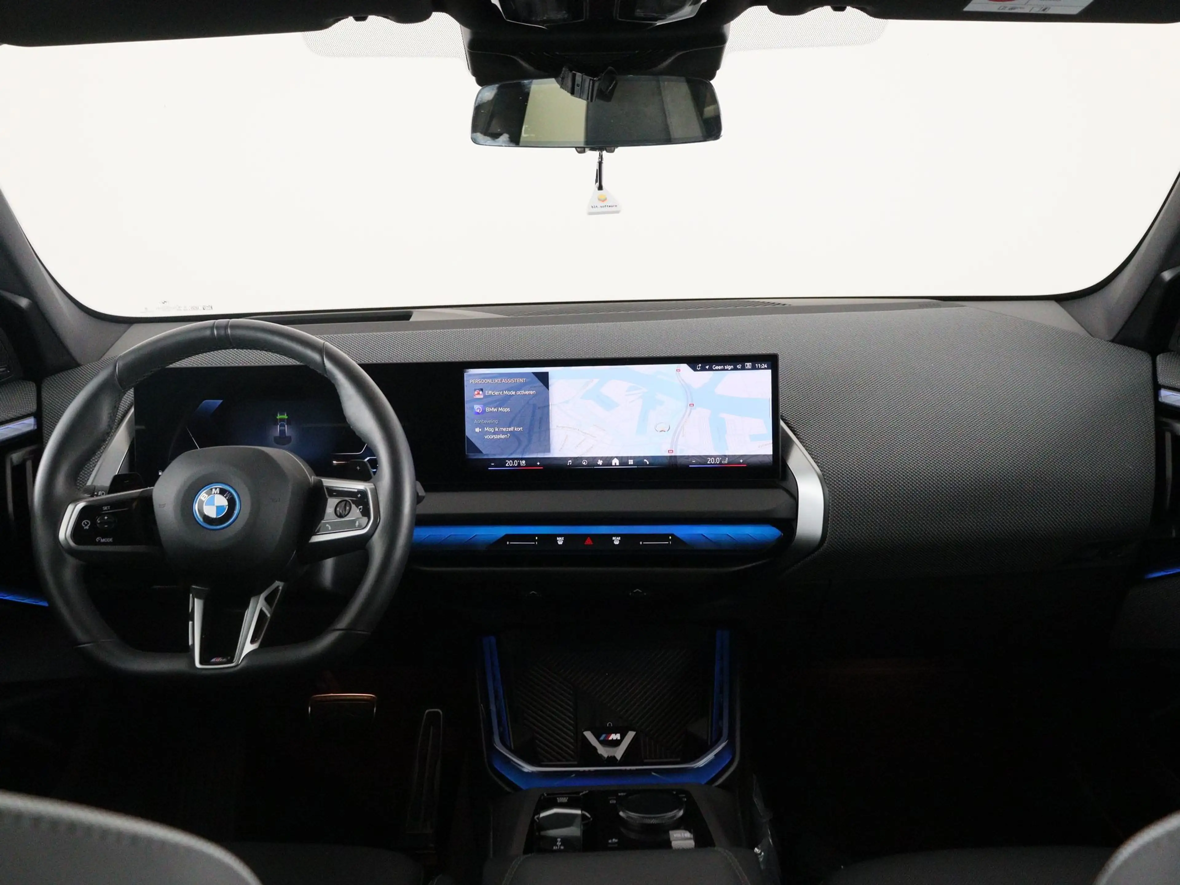 BMW X3 30e xDrive — photo 15