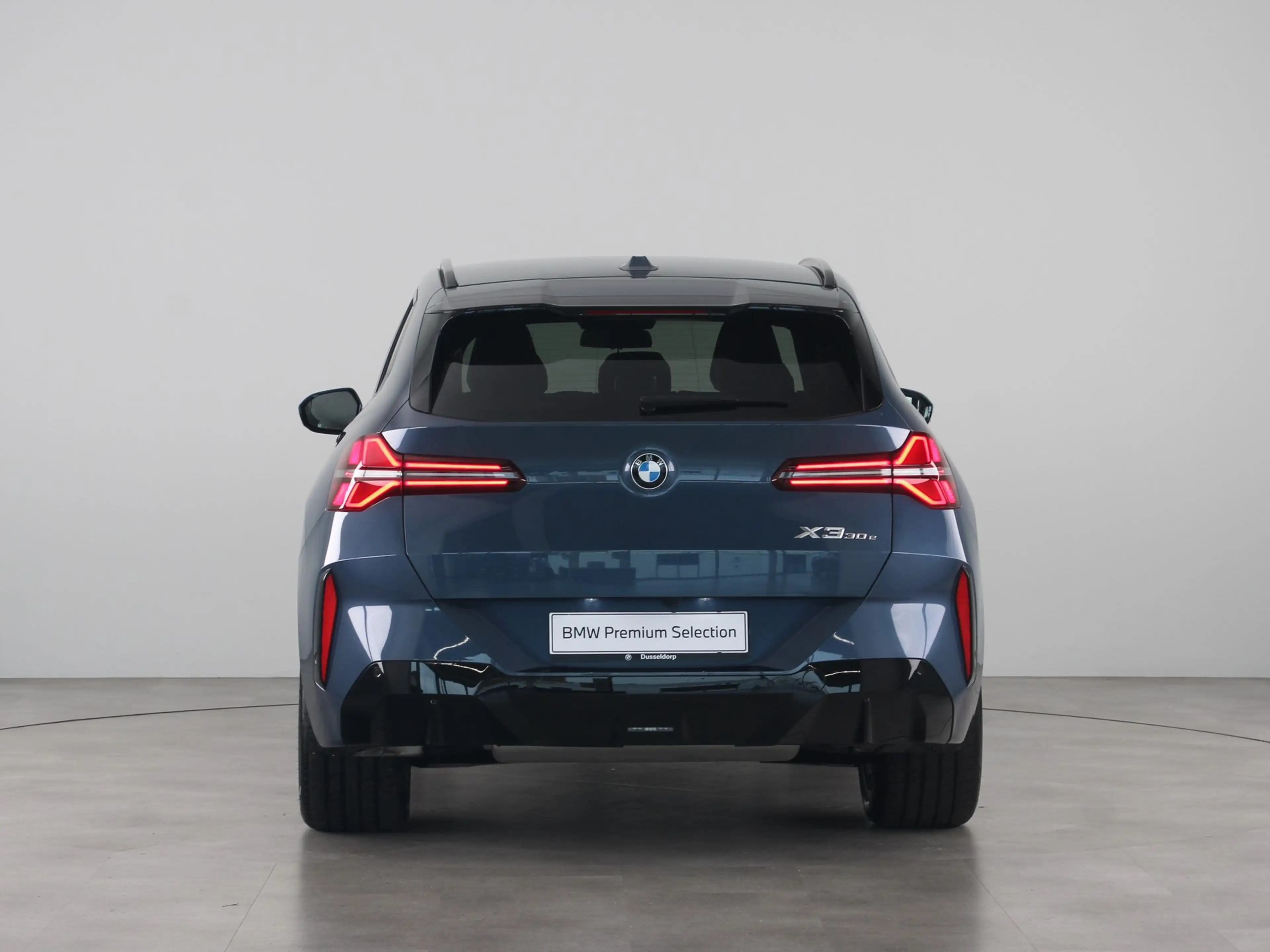 BMW X3 30e xDrive — photo 12
