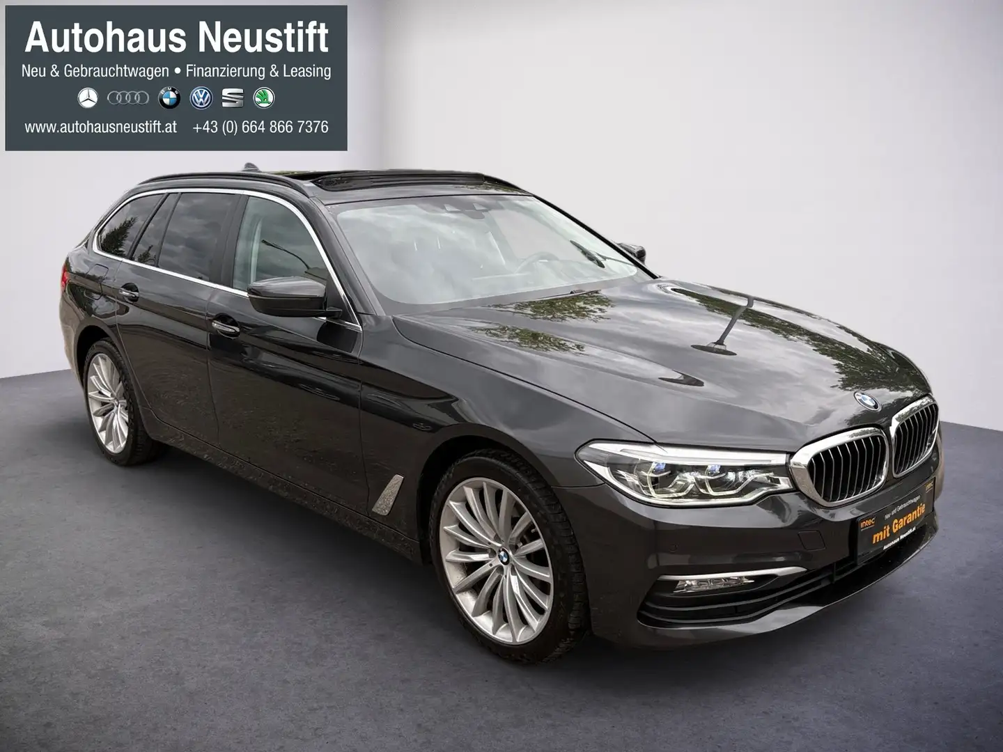 BMW 520 520 d  G31 *Vollausstattung* !Reserviert! Grau - 2