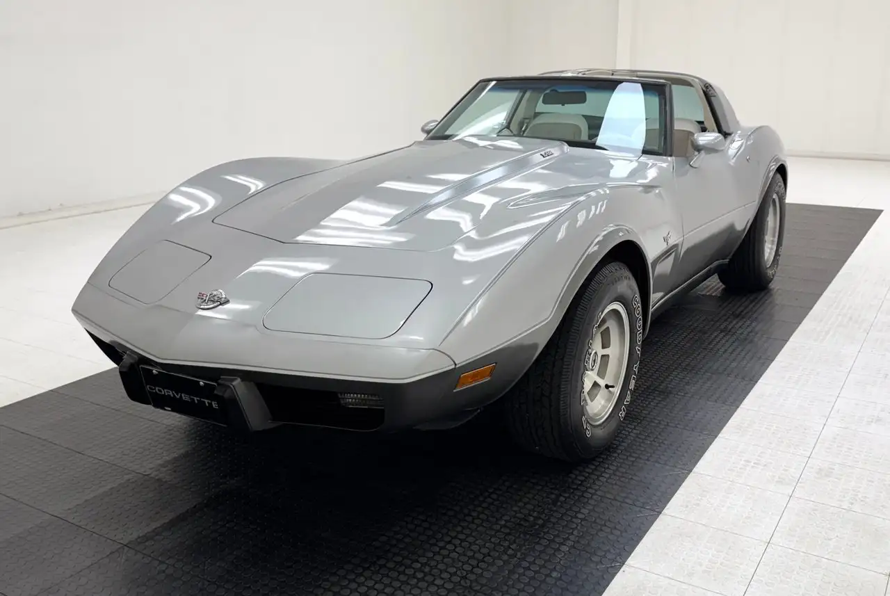 Chevrolet Corvette 25th Anniversary Coupe, foto 2