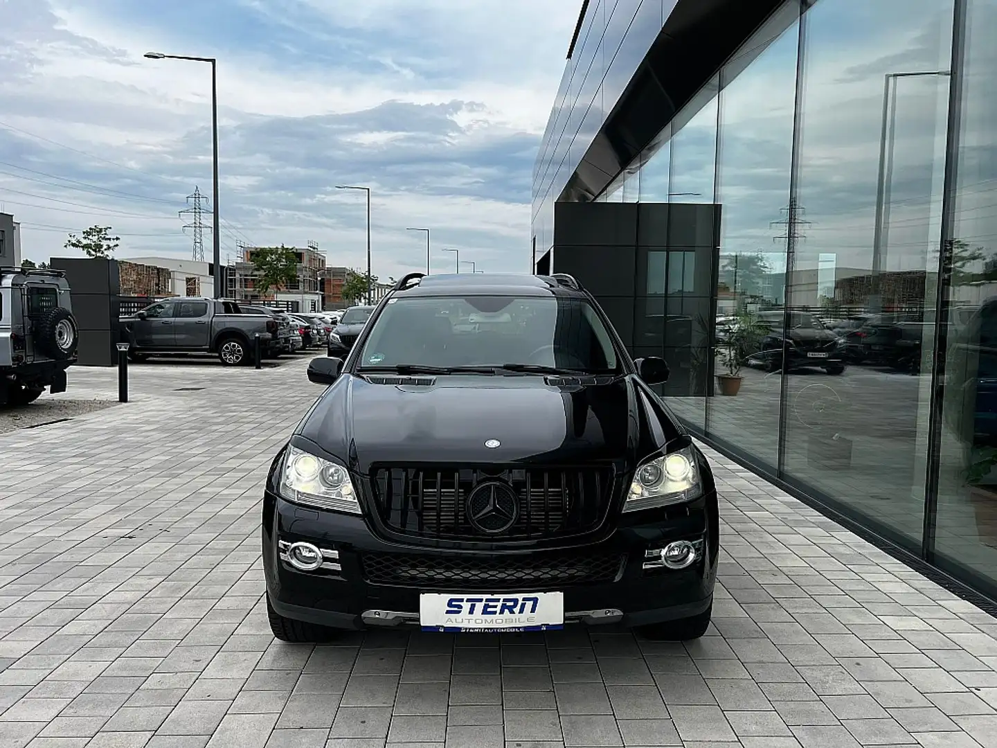 Mercedes-Benz GL 320 CDI 4MATIC Aut. *7 Sitzer*Harman*Bi-Xenon*Memory* Czarny - 2