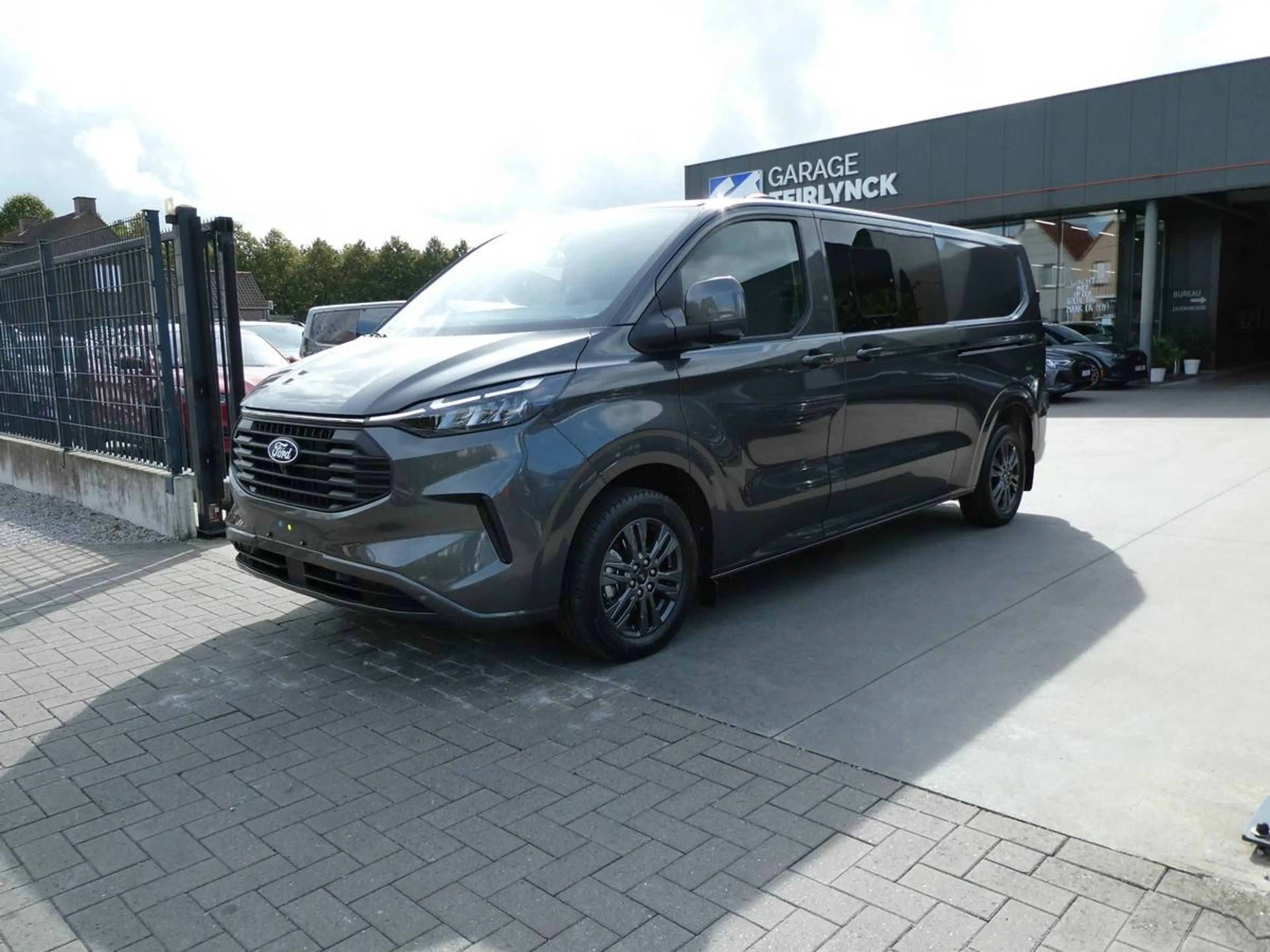 Ford Transit Custom L2 Multi-Use 5pl 2.0 TDCi 170pk Automaat Limited BLIS ACC 360° Trekhaak — photo 10