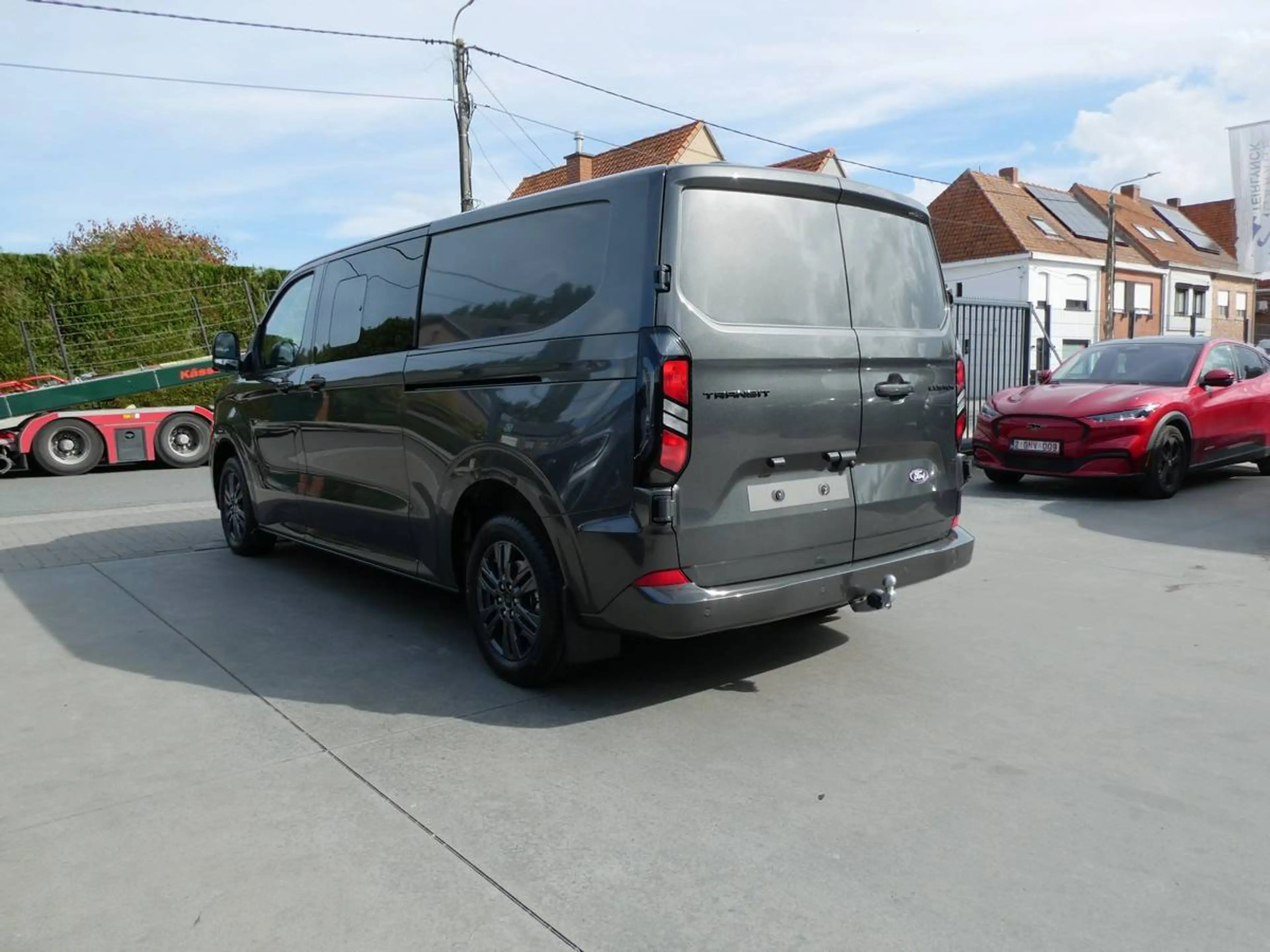Ford Transit Custom L2 Multi-Use 5pl 2.0 TDCi 170pk Automaat Limited BLIS ACC 360° Trekhaak — photo 9